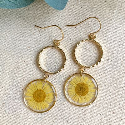 18ct gold plated real yellow daisy flower drop earrings.