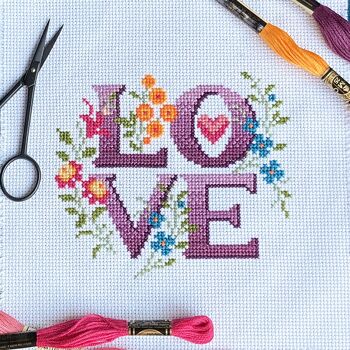 Love - Kit de point de croix moderne floral à quatre lettres 2
