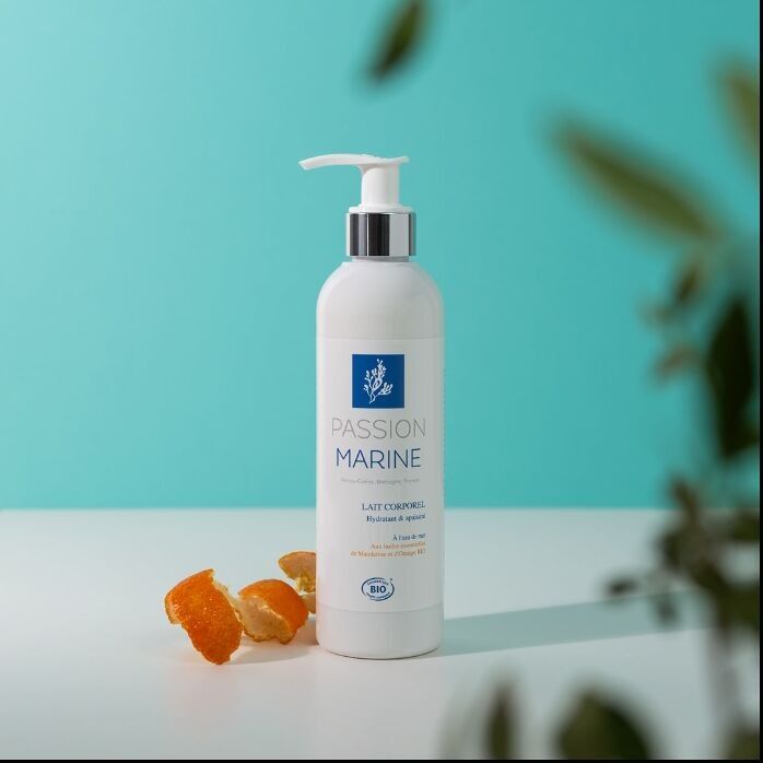 Latte corpo idratante e lenitivo con acqua di mare e oli essenziali di agrumi