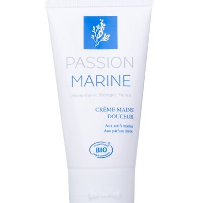 Hand cream with marine active ingredients and lemon scent