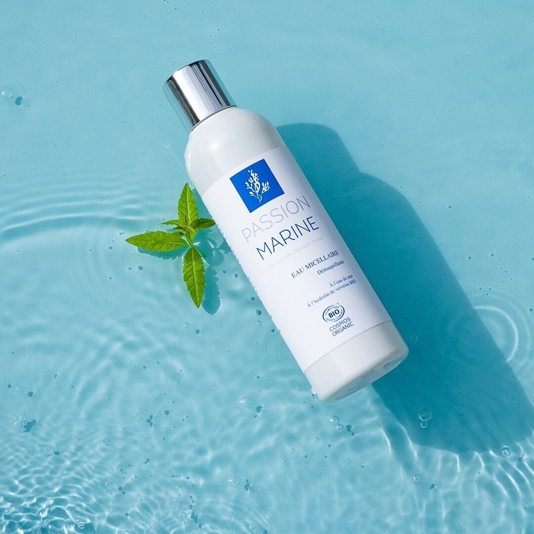 Cleansing micellar water with sea water and verbena hydrosol