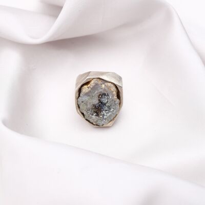 Ring with Geode