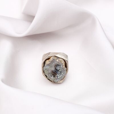 Ring with Geode