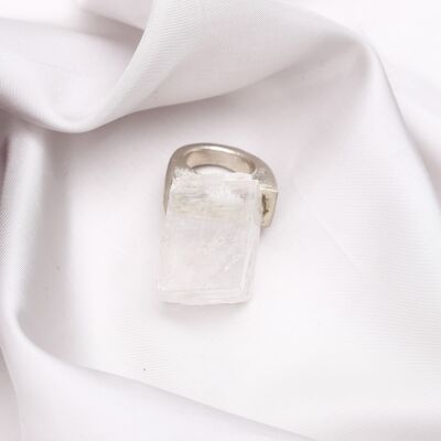 Ring with Iceland Spar