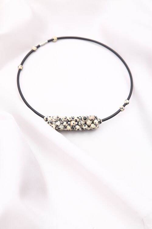 Necklace with spotted Onyx