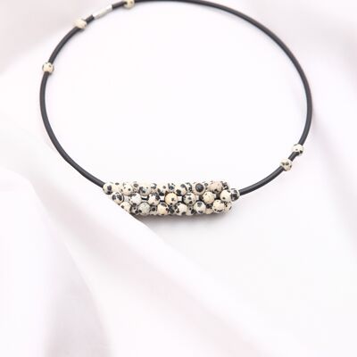 Necklace with spotted Onyx