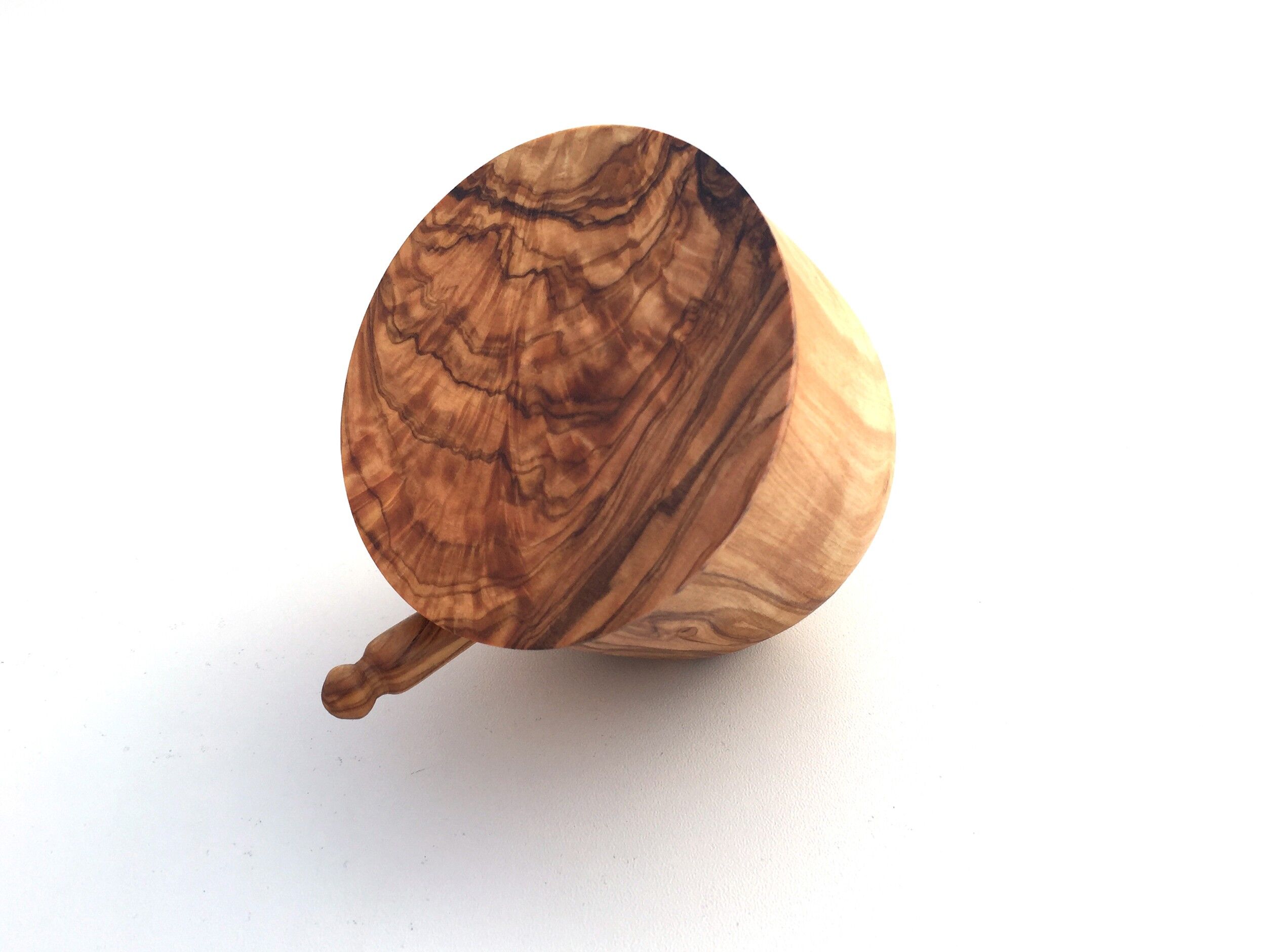 Dose mit Deckel und Löffel aus Olivenholz