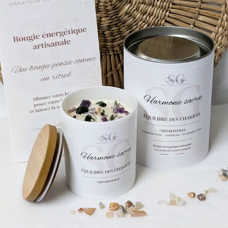 Bougie Lithothérapie Harmonie sacrée – Bougie bijou chèvrefeuille, pierres naturelles & pendentif surprise