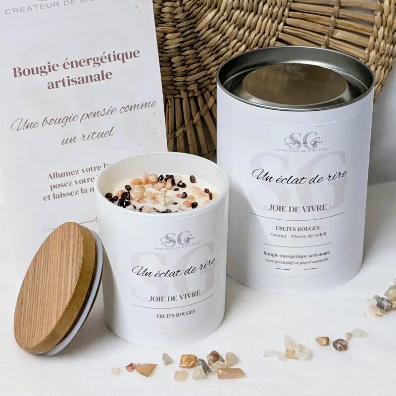 Bougie Lithothérapie Un éclat de rire – Bougie bijou fruits rouges, pierres naturelles & pendentif surprise