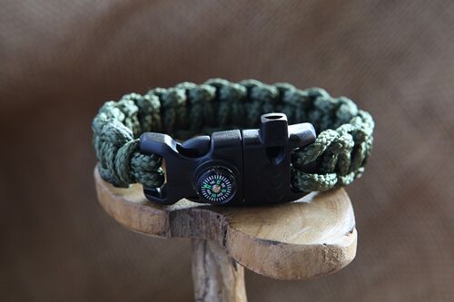 Paracord Scout Bracelet