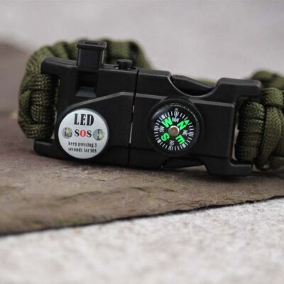 Paracord Survival Bracelet Plus