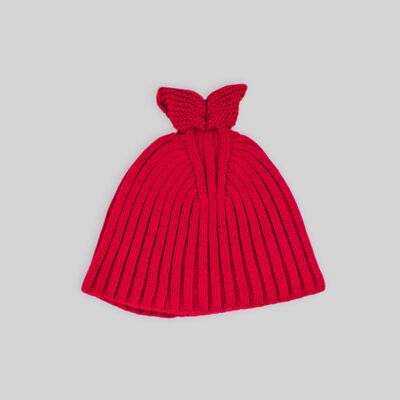 Red ribbed beanie