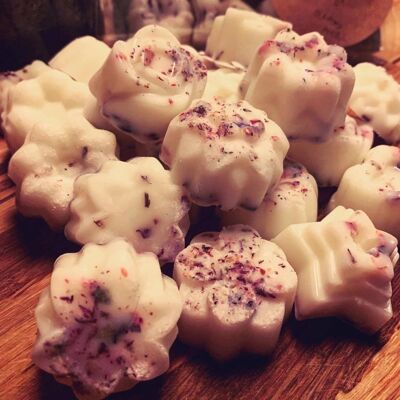 Flower Infused Wax Melts - Rhubarb & Blackberry