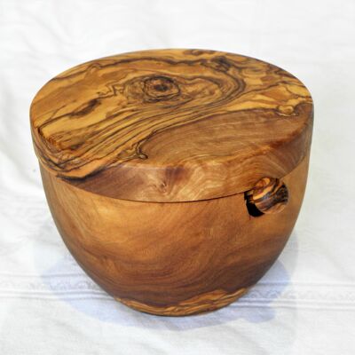 Olive wood salt and pepper shaker with magnetic rotary closure
