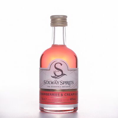 Solway Spirits Strawberries & Cream Gin 40% - 5cl