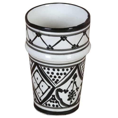 Marokkanische Keramik Tasse Sakina schwarz weiß handbemalter Becher aus Marokko