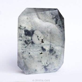 Element Metal - Savon aux pierres précieuses de quartz de neige 1