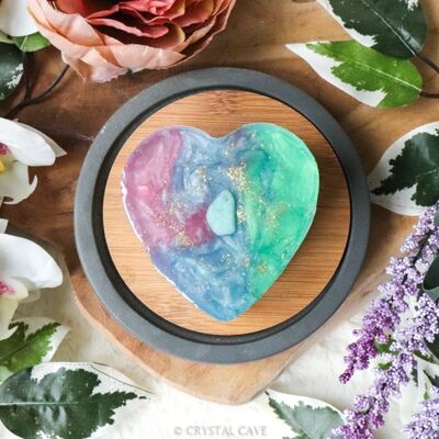 Flower Child - Jabón de corazón de piedras preciosas de amazonita