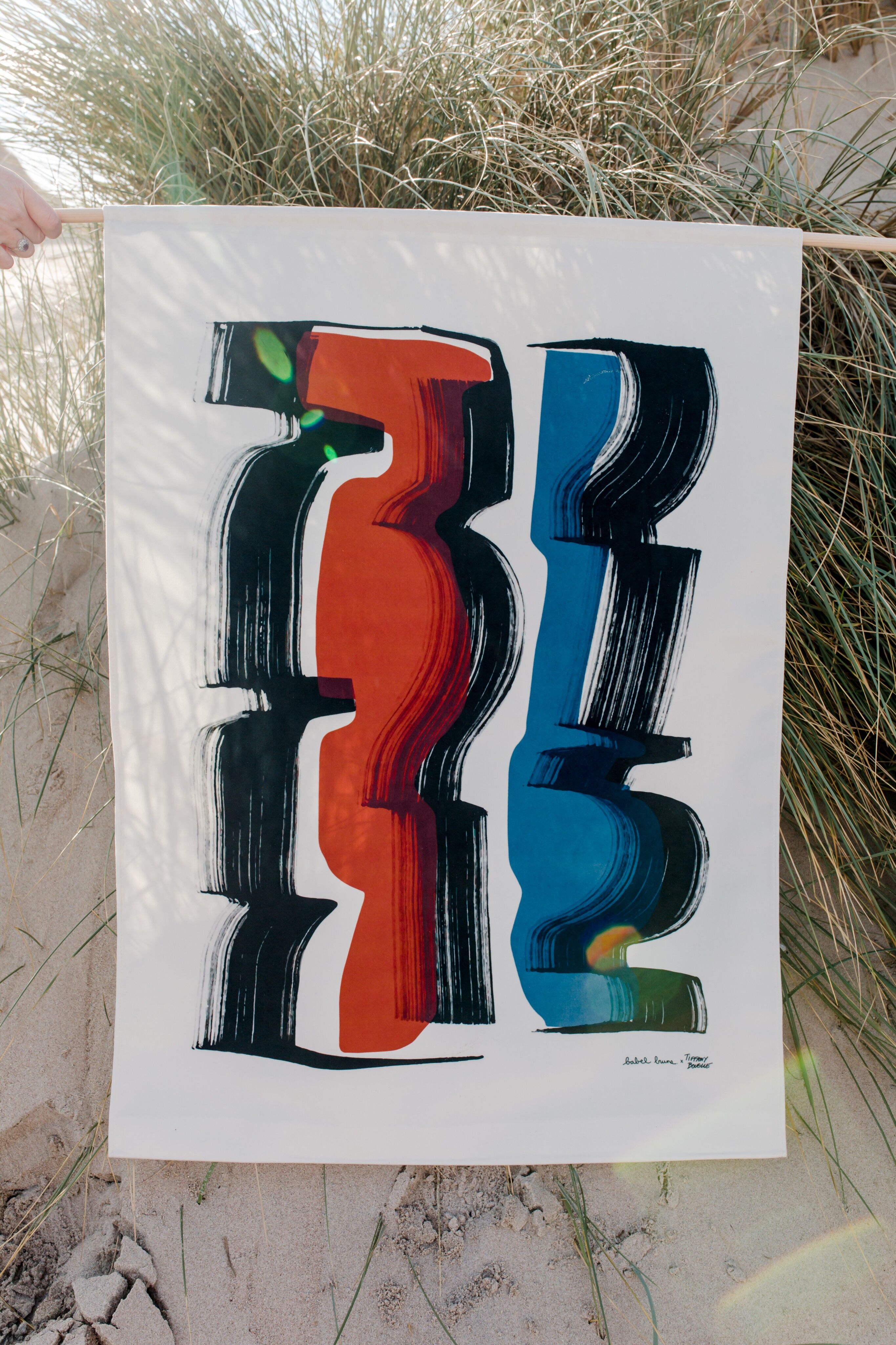 Tiffany Bouelle Hanging - Potter's Clay und Blue Mirage