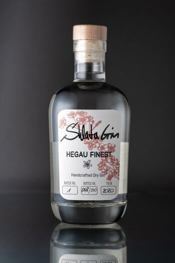 Slata Gin - Hegau Finest - Dry Gin 1