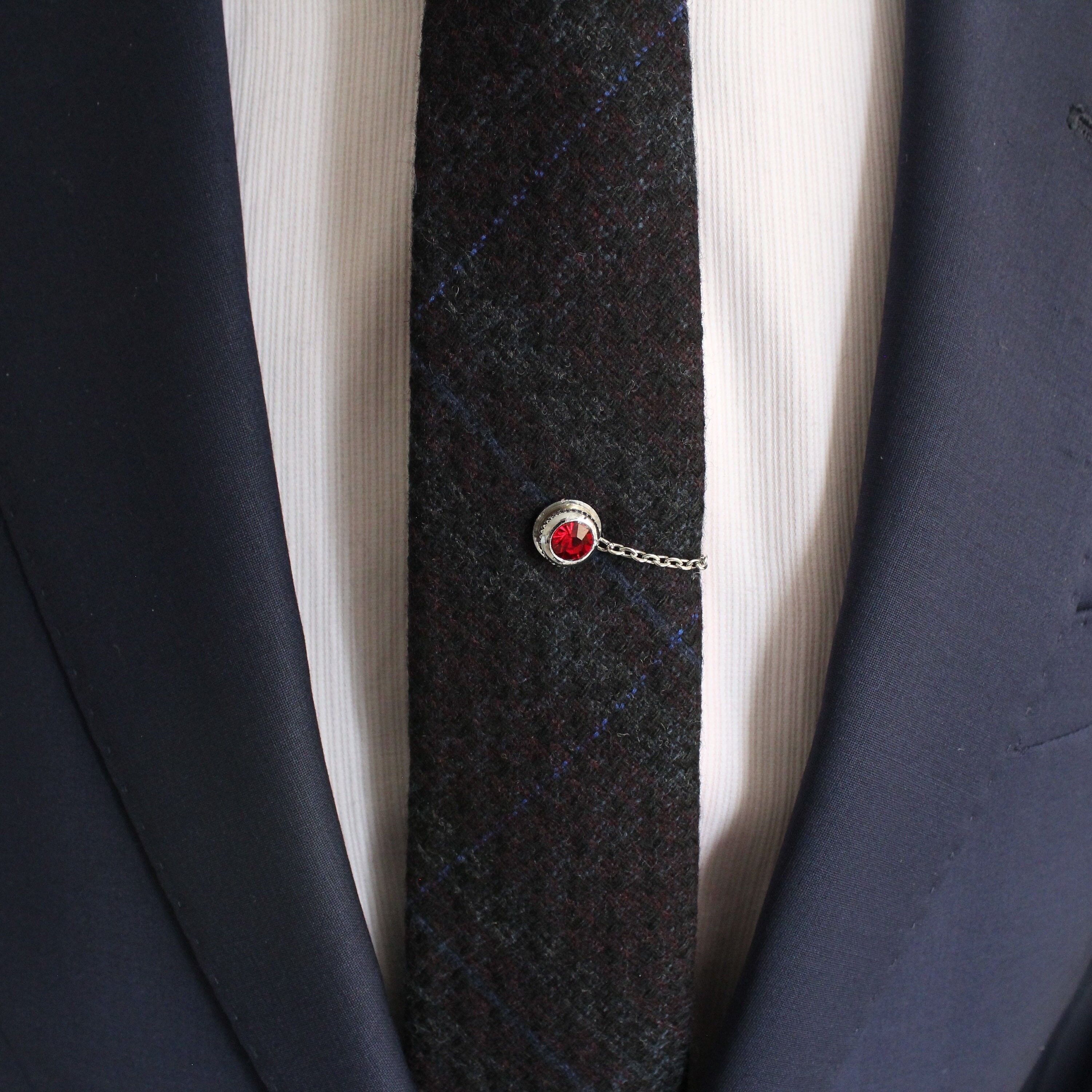 Krawattennadel mit Kette, Krawattenklammer, Krawattenstange, handgefertigtes einzigartiges Design, Herren-Hochzeitsschmuck, Geschenk für ihn, Ehemann, Mann-Vater-Geschenke, SKU085