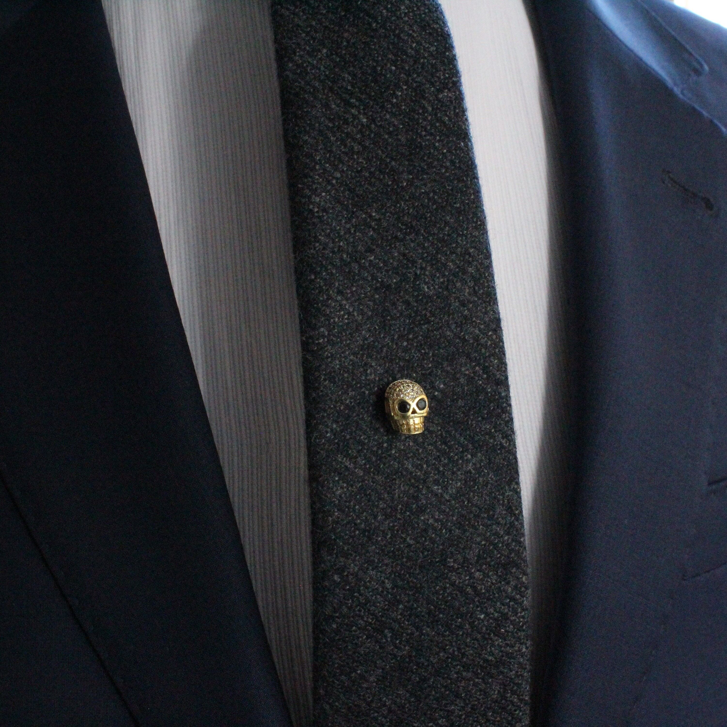 Schädel-Krawattennadel mit Kette, Krawattenklammer, Krawattenstange, handgefertigtes einzigartiges Design, Herren-Hochzeitsschmuck, Geschenk für ihn, Ehemann, Mann-Vater-Geschenke, SKU088