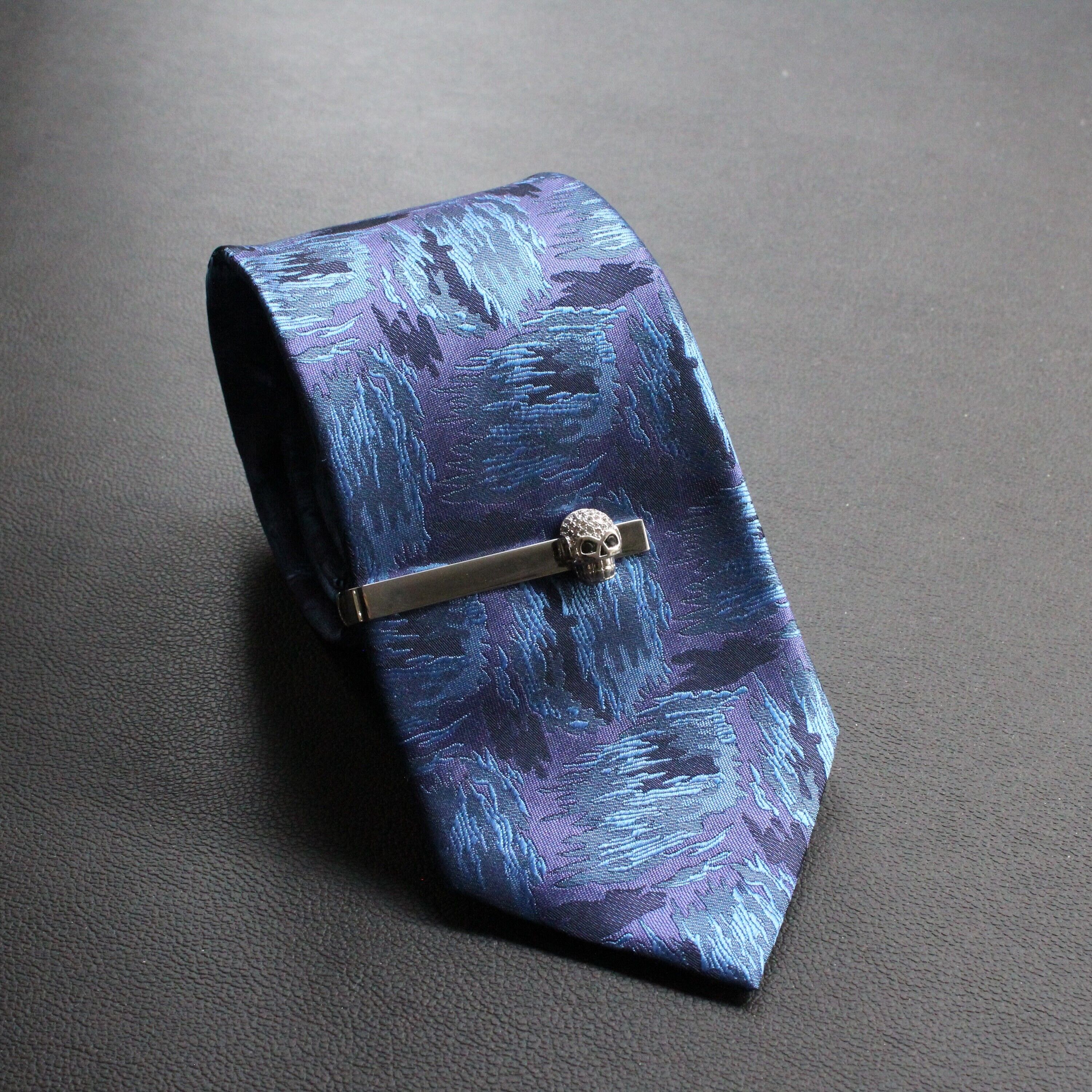 Totenkopf abgebildet Krawattennadel, handgemachte Krawattennadel, Krawattennadel Männer, Hochzeit Krawattennadel, Geschenk für ihn, Herren Accessoire, Vater Papa Mann Geschenk, SKU140