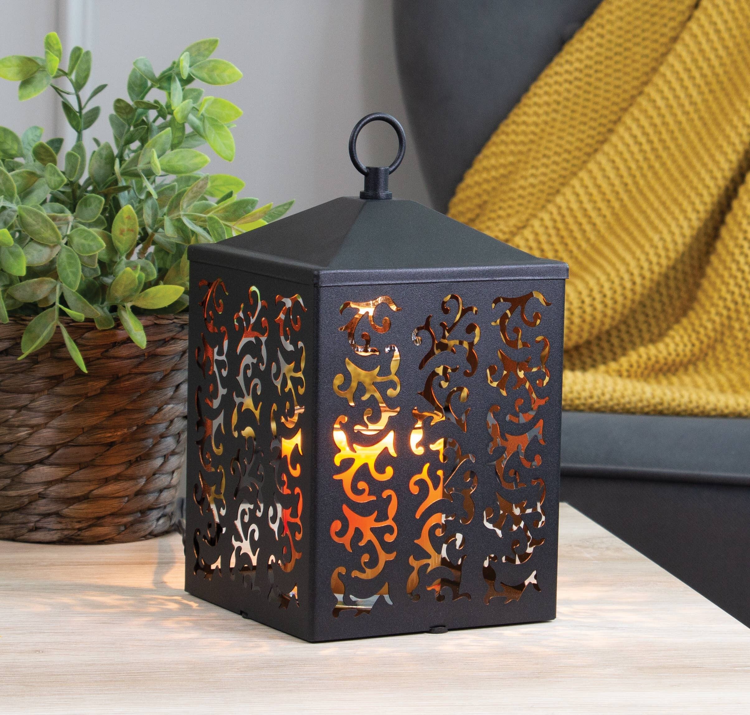 Scroll candle outlet warmer lantern