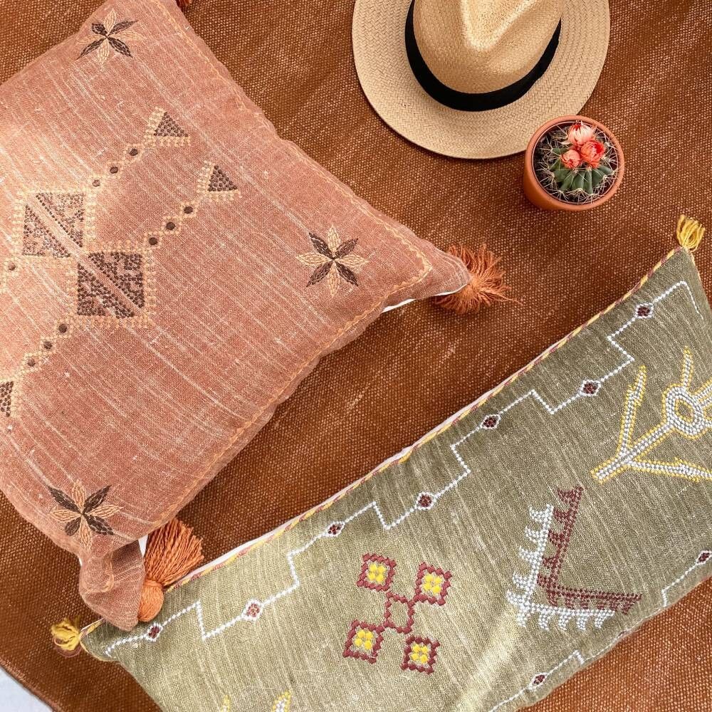 Fodera per cuscino fatta a mano con ricamo 30 x 70 cm | Layla