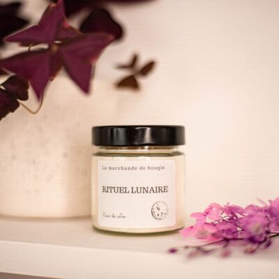 Lunar Ritual scented candle