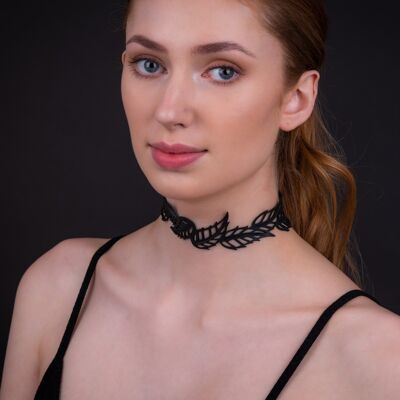 Spring Vegan Black Leaf Choker