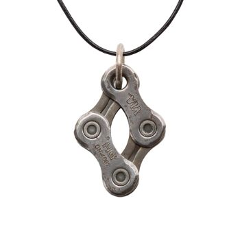 Collier à pendentif chaîne de vélo recyclé en diamant 3