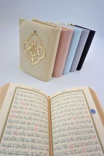 Coran en satin (Kur'an-ı Kerim) 3