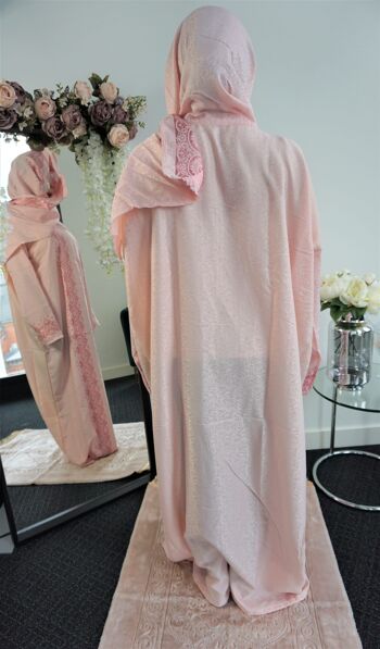 Robe de prière femme rose 3