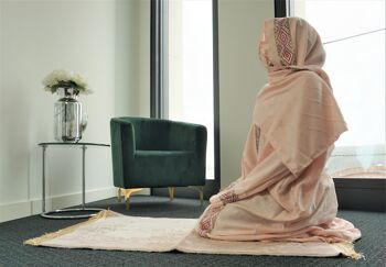 Robe de prière femme rose 3