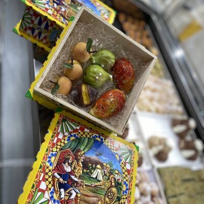 Sicilian box with martorana or marzipan fruit