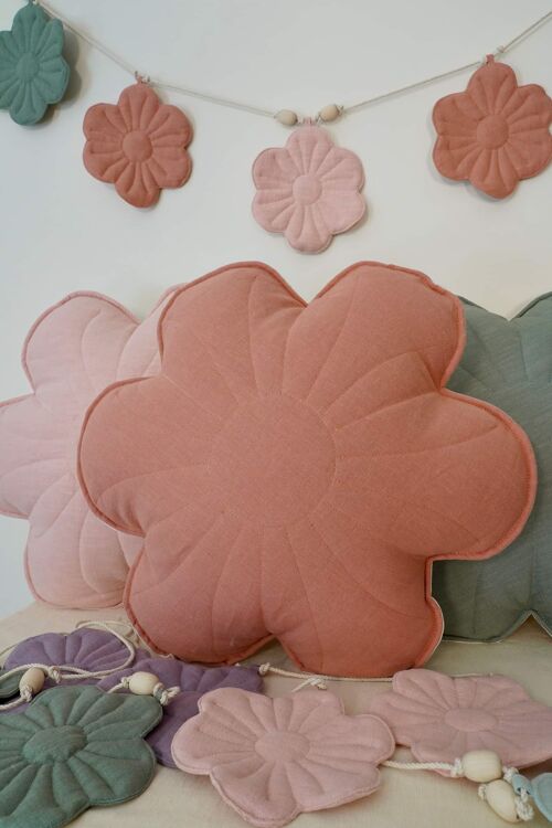 Linen bloom pillow "Coral pink dahlia"