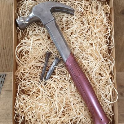 Chocolate claw hammer with 2 nails
