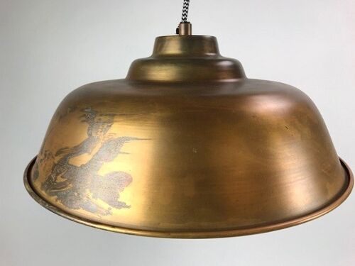 Prachtige stoere hanglamp gemaakt van metaal met een goudglans 2