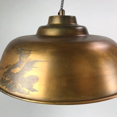 Prachtige stoere hanglamp gemaakt van metaal met een goudglans 2