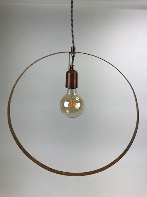Prachtige stoere hanglamp gemaakt van metaal met een goudglans 6