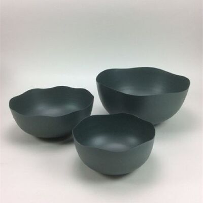 ensemble de trois bols dans la couleur bleu gris, fait main dans un look vintage