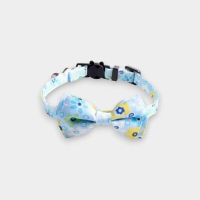 Collar de gato de lujo - Floral azul claro con pajarita