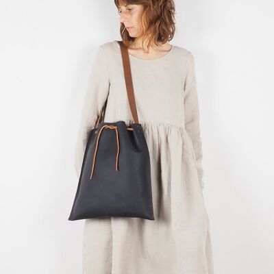 Sac cabas en cuir noir · Origine ·