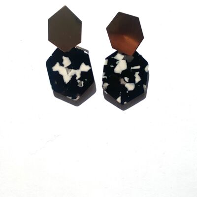 Gold and acrylic earrings (black/white)