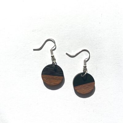 Black resin and wood small round edge earrings