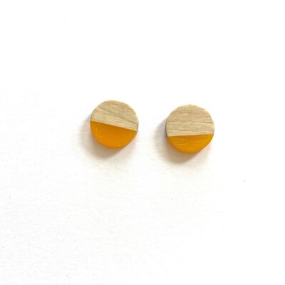 Yellow resin and wood edge stud earrings