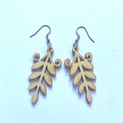 Natural wood pointed leaf earrings