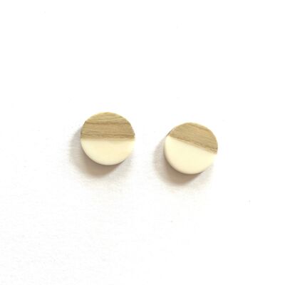 Cream resin and wood edge stud earrings