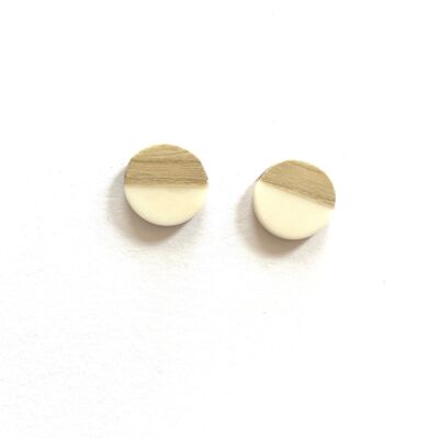 Cream resin and wood edge stud earrings